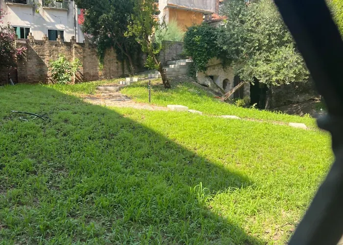 Secret Garden View